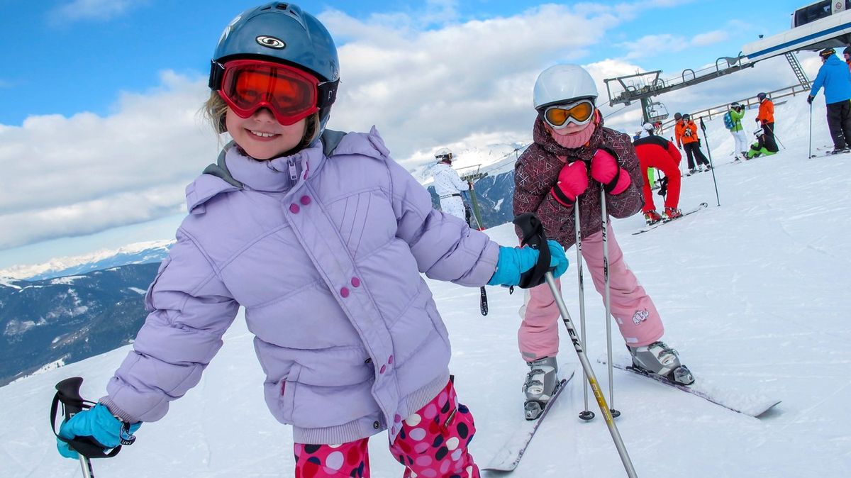 Na lyžařské kurzy dětem přispějí větší částkou